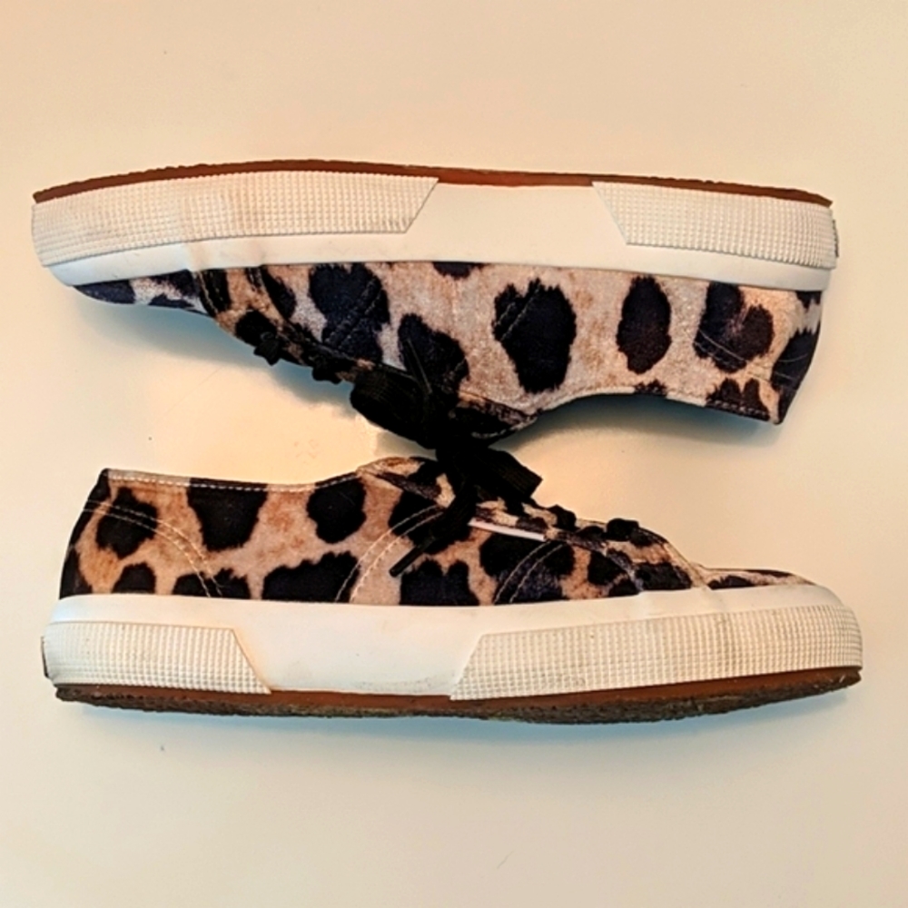 EUC Superga 2750 Fanvelw leopard velvet 7.5